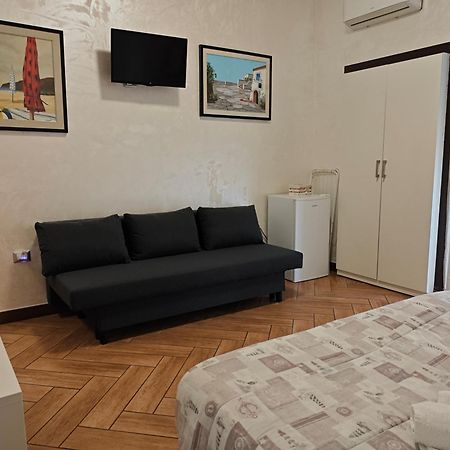 Bed and Breakfast Cuscino E Cornetto Salerno Exterior foto