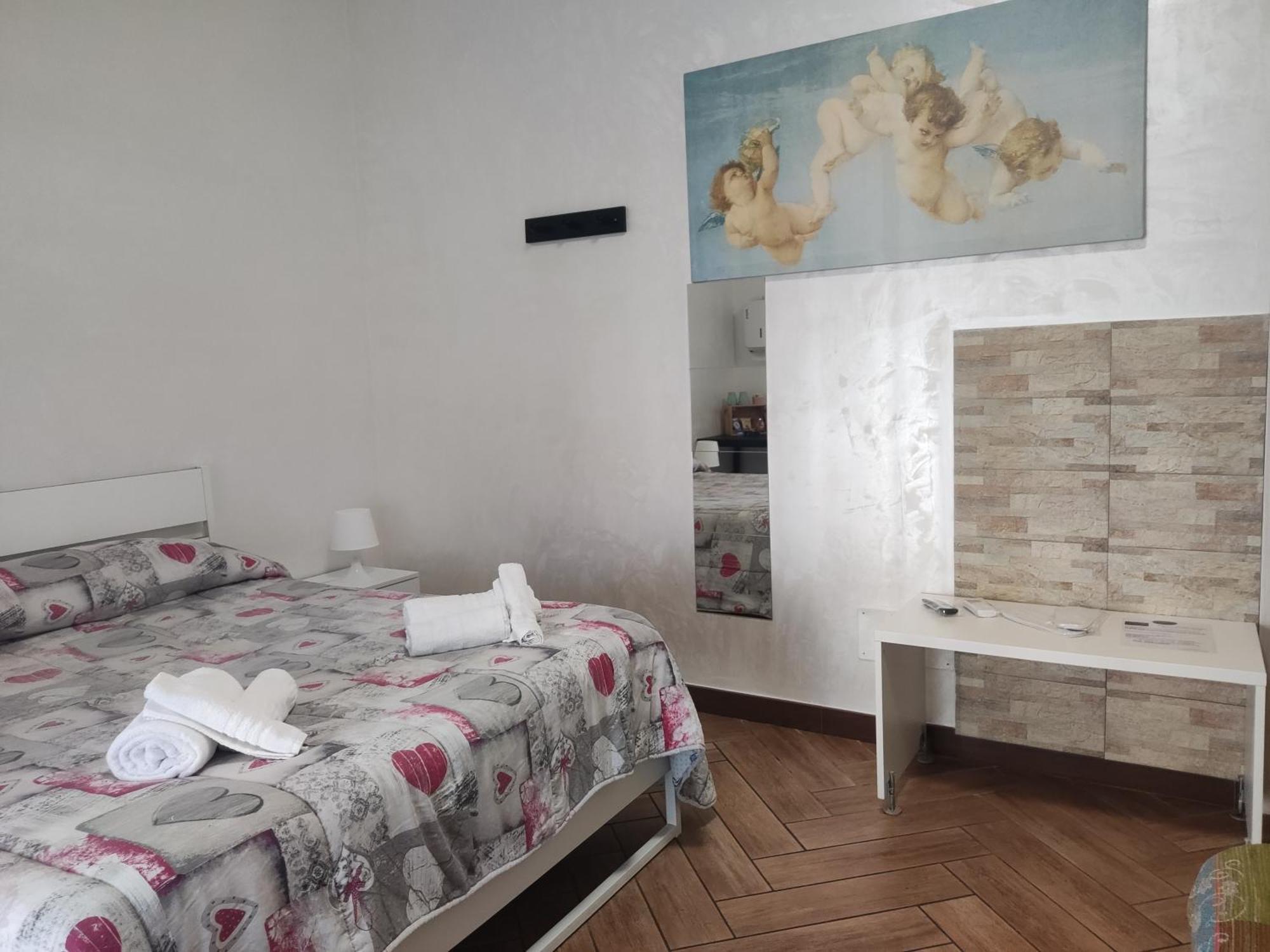 Bed and Breakfast Cuscino E Cornetto Salerno Exterior foto