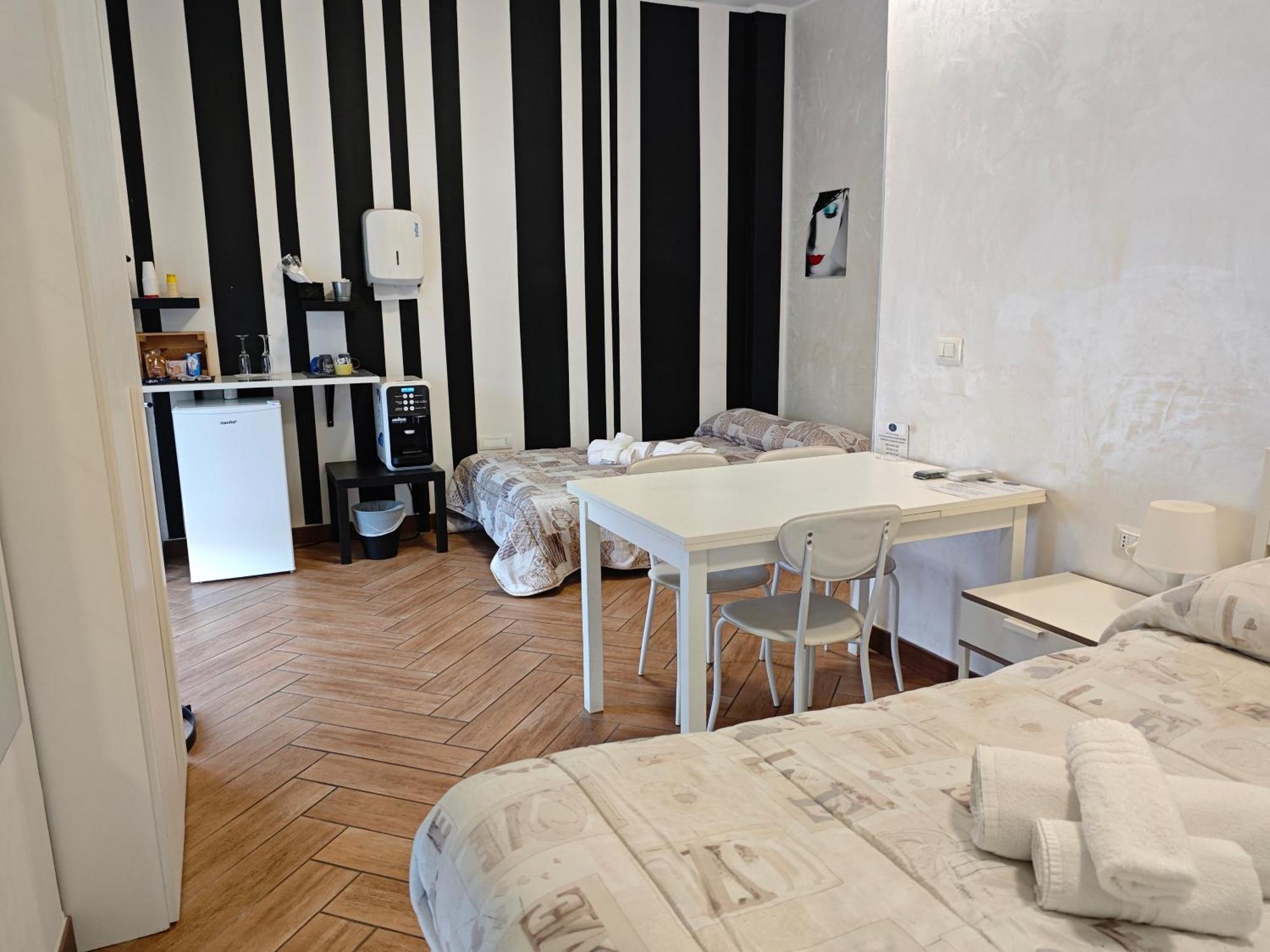 Bed and Breakfast Cuscino E Cornetto Salerno Exterior foto