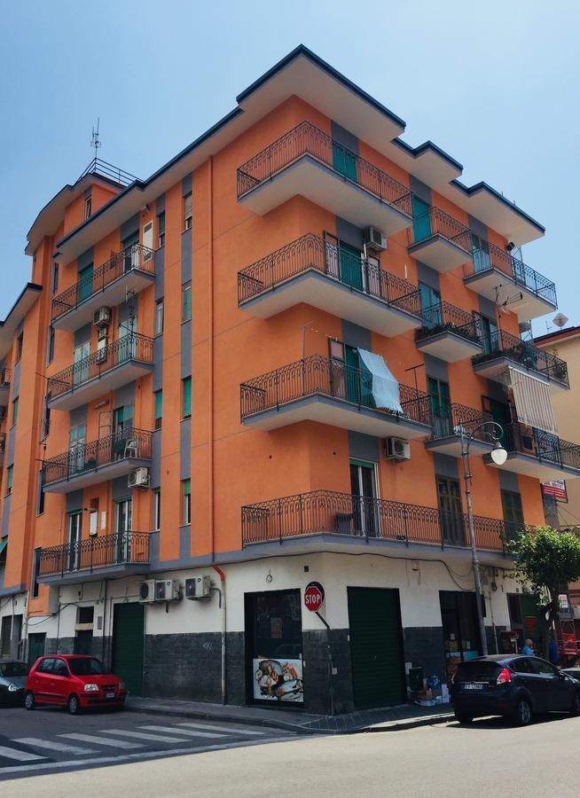 Bed and Breakfast Cuscino E Cornetto Salerno Exterior foto