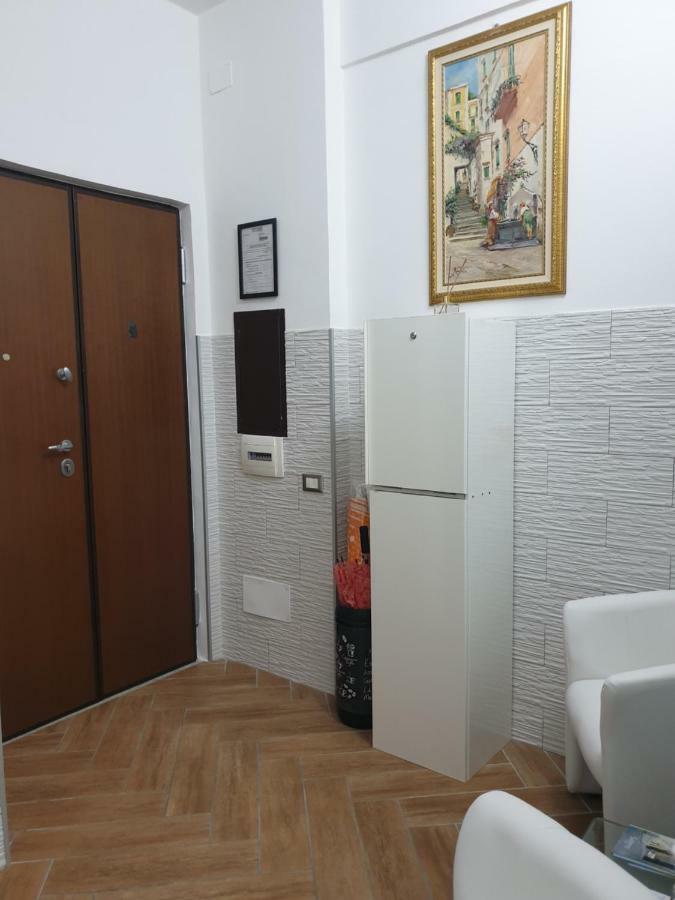 Bed and Breakfast Cuscino E Cornetto Salerno Exterior foto